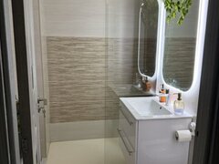 Trei camere langa Parcul Sebastian, 76 mp, bloc 2001